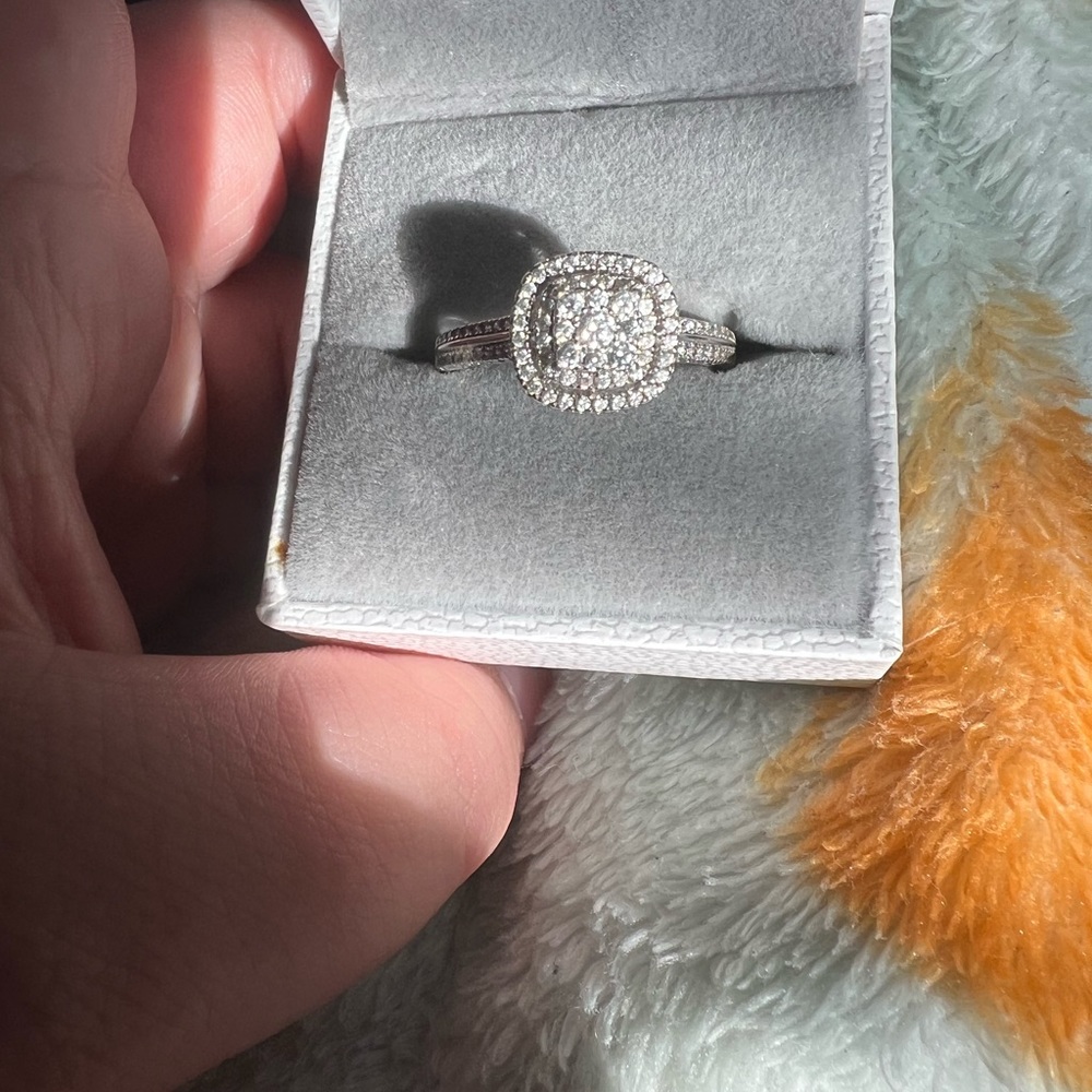 Engagement ring size 9